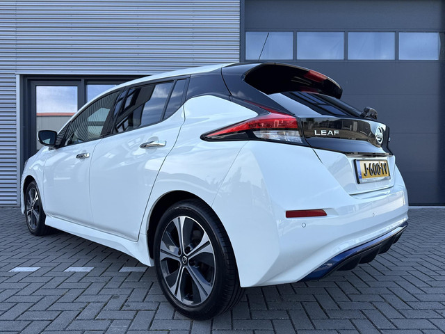 Foto 6 van Nissan LEAF N-Connecta 40 kWh ✓SOH 88.6% ✓Navigatie ✓360° Camera ✓BLIS ✓Adaptive Cruise ✓Apple Carpl