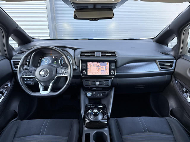 Foto 9 van Nissan LEAF N-Connecta 40 kWh ✓SOH 88.6% ✓Navigatie ✓360° Camera ✓BLIS ✓Adaptive Cruise ✓Apple Carpl