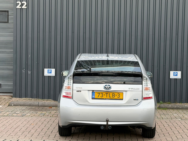 Foto 4 van Toyota Prius 1.8 Dynamic|Camera|Trekhaak|Navi|Head-UP|Massage|Dealer Onderhouden