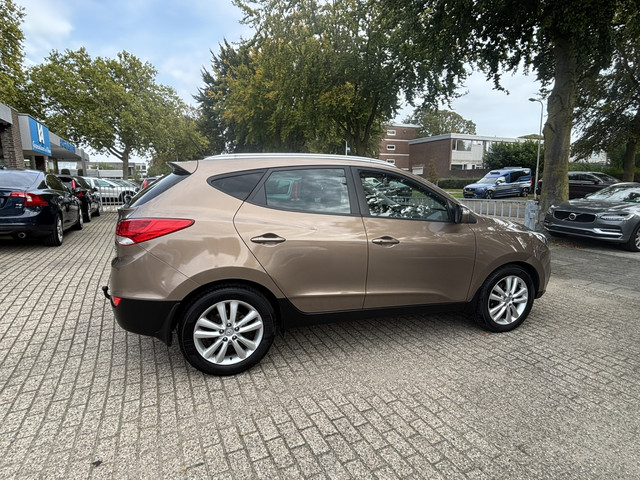 Foto 4 van Hyundai ix35 2.0i 4WD i-Catcher Leder Pano Keyless Camera