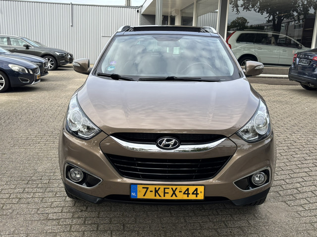 Foto 7 van Hyundai ix35 2.0i 4WD i-Catcher Leder Pano Keyless Camera