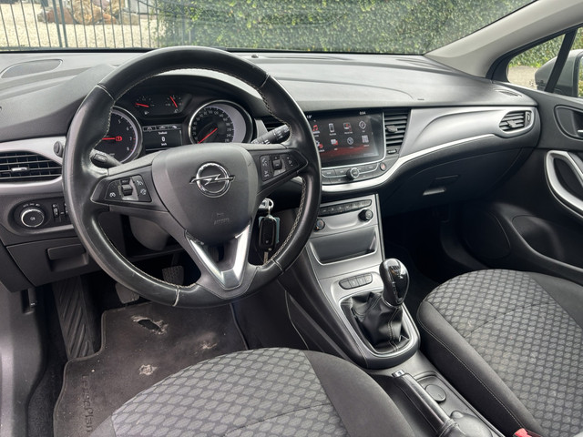 Foto 9 van Opel Astra Sports Tourer 1.0 Online Edition | Cruise control | Climate control | Achteruitrijcamera