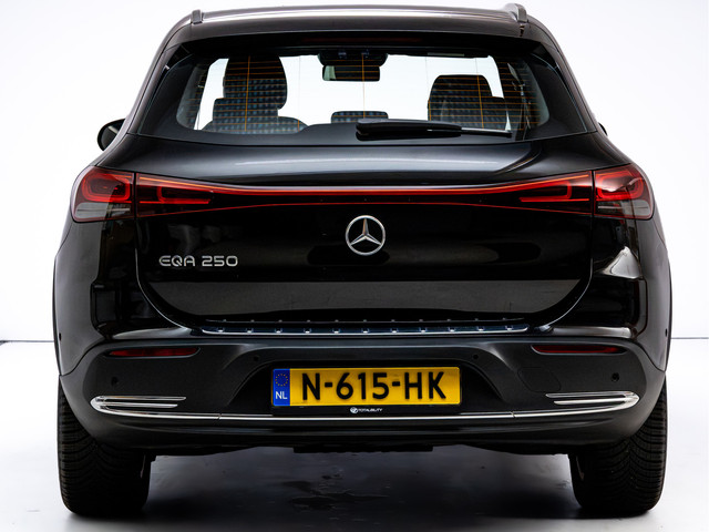 Foto 5 van Mercedes-Benz EQA 250 Business Solution Luxury 67 kWh | SOH 96% | Stoelverw. | Sfeerverl. | Camera |