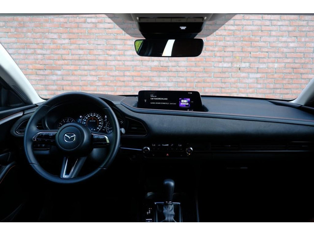 Foto 7 van Mazda CX-30 2.5 e-SkyActiv-G M Hybrid 140pk Aut. Nagisa - Head-up display - Bose - Adaptieve cruise