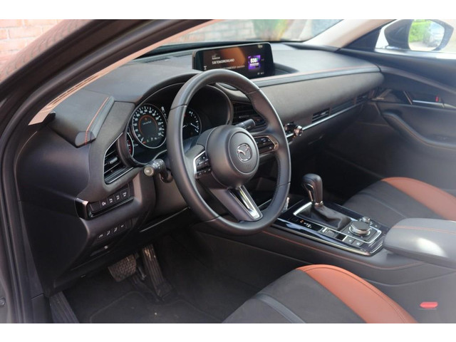 Foto 8 van Mazda CX-30 2.5 e-SkyActiv-G M Hybrid 140pk Aut. Nagisa - Head-up display - Bose - Adaptieve cruise