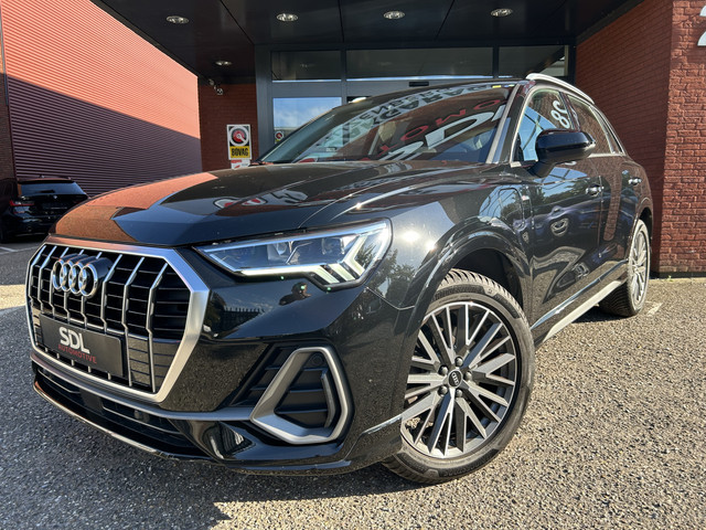 Foto 10 van Audi Q3 45 TFSI e S edition S-Line // NAVI + CARPLAY // SONOS AUDIO // ADAPTIVE CRUISE // FULL LED /