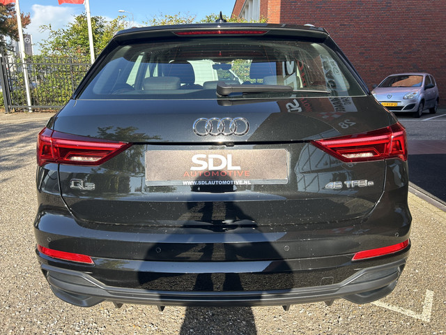Foto 6 van Audi Q3 45 TFSI e S edition S-Line // NAVI + CARPLAY // SONOS AUDIO // ADAPTIVE CRUISE // FULL LED /