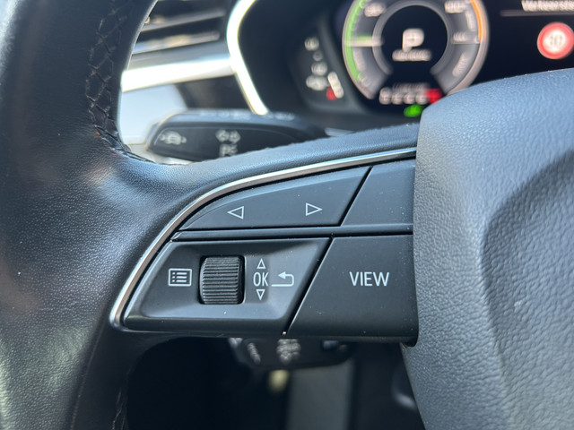 Foto 2 van Audi Q3 45 TFSI e S edition S-Line // NAVI + CARPLAY // SONOS AUDIO // ADAPTIVE CRUISE // FULL LED /