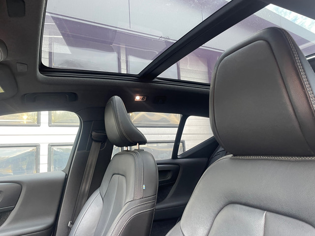 Foto 5 van Volvo XC40 1.5 T5 Twin Engine R-Design Leer Panodak Vol