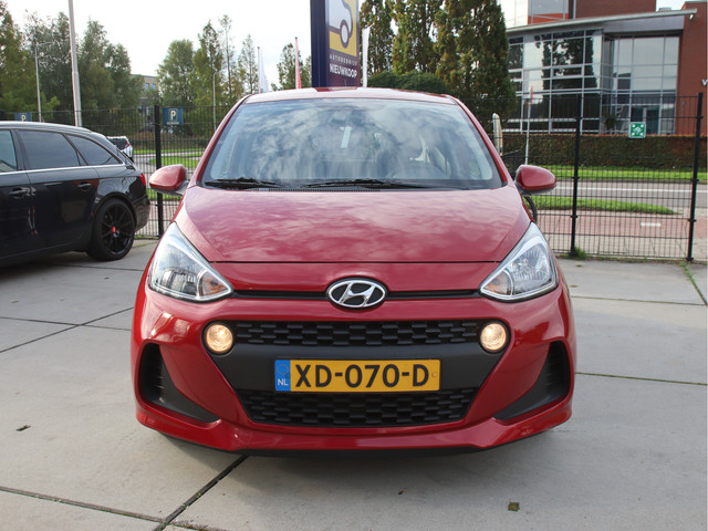Foto 3 van Hyundai i10 1.0i Comfort Carplay-Navi, NAP, Cruise, Airco Aanbieding!