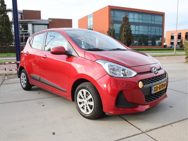 Foto 4 van Hyundai i10 1.0i Comfort Carplay-Navi, NAP, Cruise, Airco Aanbieding!