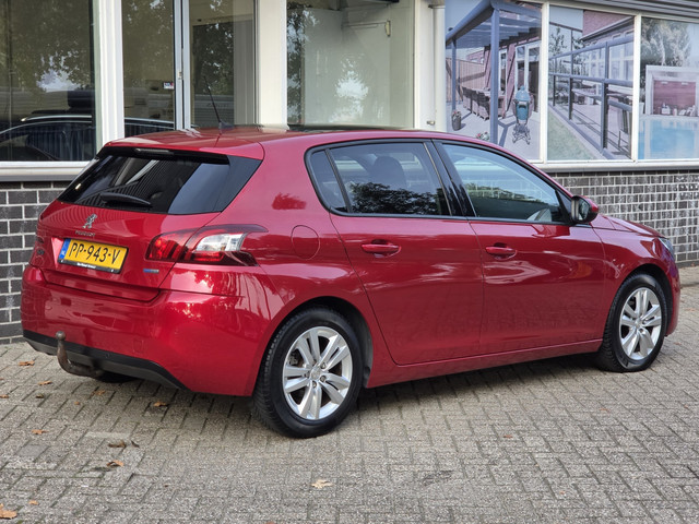 Foto 4 van Peugeot 308 1.2 PureTech Blue Lion Pano Apk Tm 08-2027