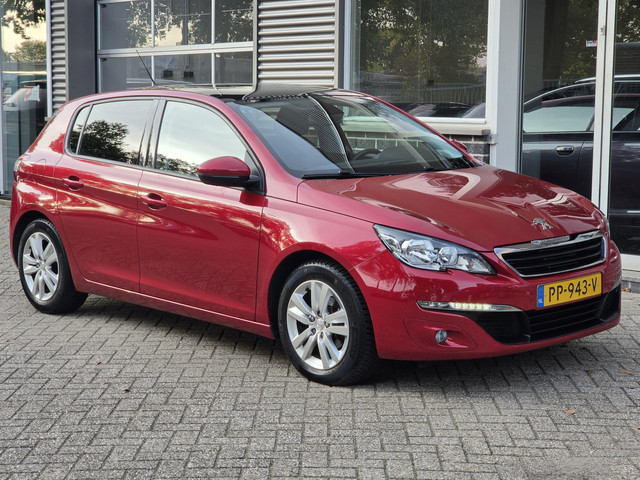 Foto 6 van Peugeot 308 1.2 PureTech Blue Lion Pano Apk Tm 08-2027