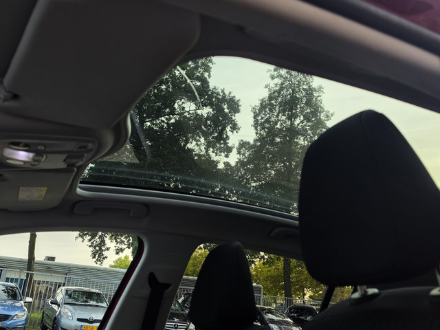 Foto 8 van Peugeot 308 1.2 PureTech Blue Lion Pano Apk Tm 08-2027