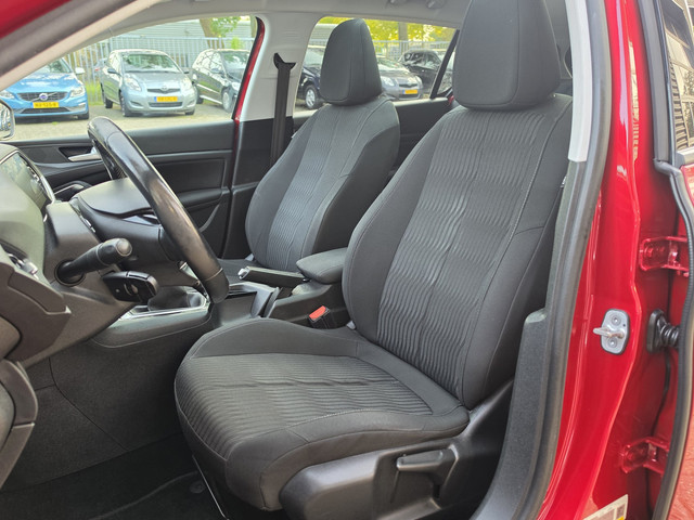Foto 10 van Peugeot 308 1.2 PureTech Blue Lion Pano Apk Tm 08-2027