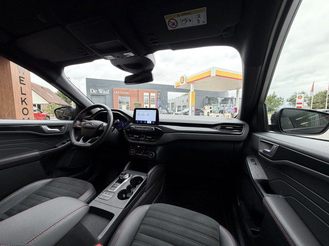 Foto 8 van Ford Kuga 2.5 PHEV ST-Line | Carplay | Stoel/ Stuur verwarming | DAB | Cruise control