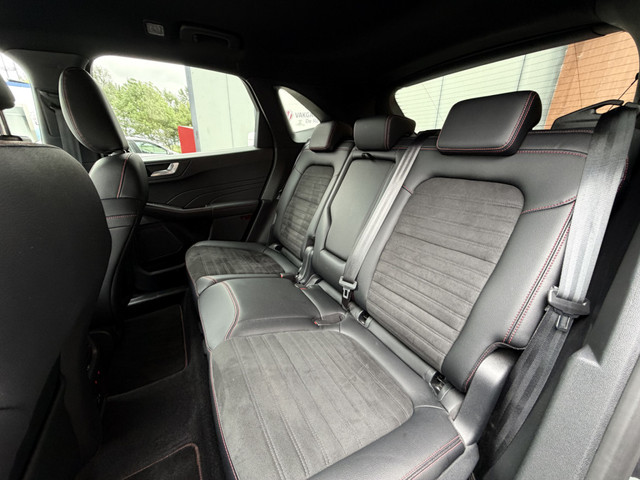 Foto 10 van Ford Kuga 2.5 PHEV ST-Line | Carplay | Stoel/ Stuur verwarming | DAB | Cruise control