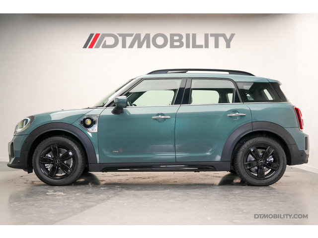 Foto 10 van MINI Countryman 1.5 Cooper S E ALL4 | Panorama | Chester | Camera