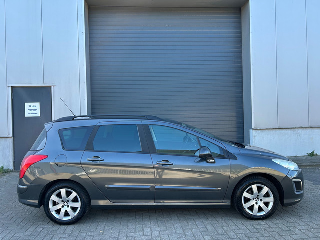 Foto 4 van Peugeot 308 SW 1.6 VTi X-Line AIRCO PDC LED 2012