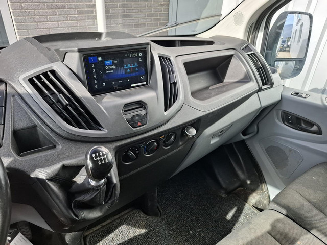 Foto 8 van Ford Transit 310 2.0 TDCI L3H2 Trend! 2e EIGENAAR! Airco l Navi l Cruise l Trekhaak! GOED ONDERHOUDE