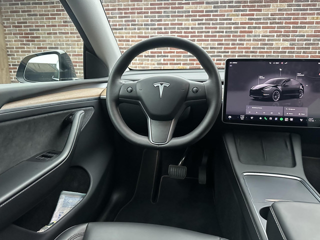 Foto 2 van Tesla Model Y Long Range AWD 75 kWh