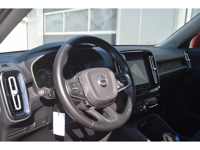 Foto 2 van Volvo XC40 1.5 T3 Business Pro TREKHAAK/CAMERA/ADAPTIEVE CRUISE/APPLE CARPLAY