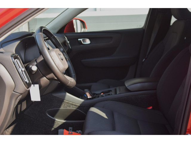 Foto 8 van Volvo XC40 1.5 T3 Business Pro TREKHAAK/CAMERA/ADAPTIEVE CRUISE/APPLE CARPLAY