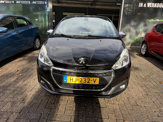 Foto 10 van Peugeot 208 1.2 110PK Allure | AUTOMAAT | 1E EIGENAAR | 3/6 OF 12MND GARANTIE | CARPLAY | CAMERA | L