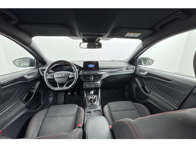 Foto 10 van Ford Focus 1.0 Eco Hybrid ST Line X Navi Camera Winter Parking Dodehoek pack Elek. Klep Wagon Dealer
