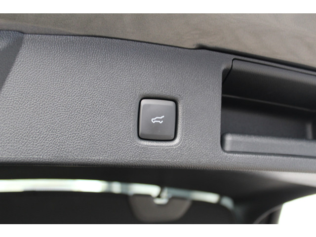 Ford Kuga 2.5 243 pk PHEV ST-Line X Febr. 2026, slechts 4.300km ! Autm. airco dual, elekt. achterkle