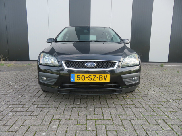 Foto 8 van Ford Focus 2.0-16V Rally Edition