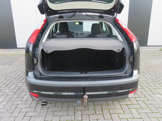 Foto 5 van Ford Focus 2.0-16V Rally Edition