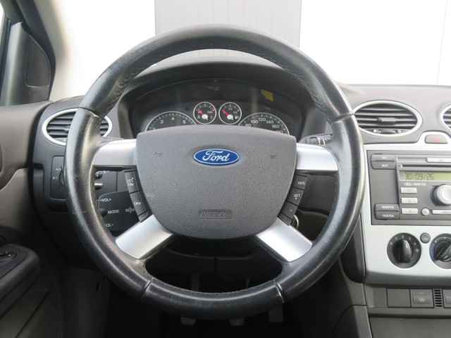 Foto 4 van Ford Focus 2.0-16V Rally Edition