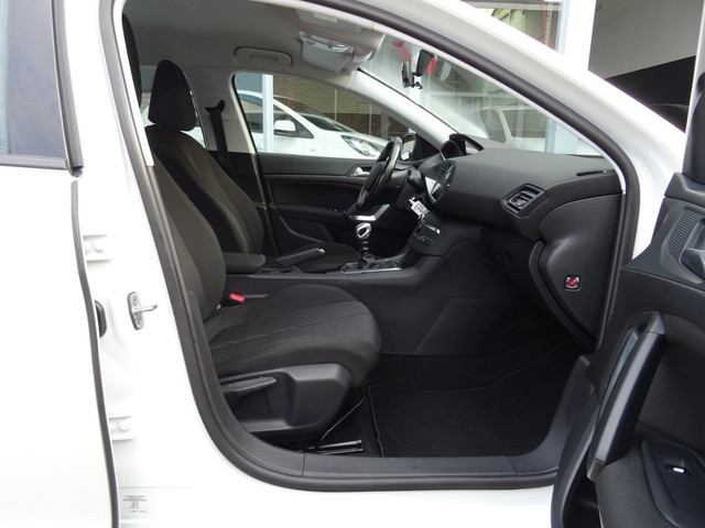 Foto 4 van Peugeot 308 1.6 BlueHDi Blue Lease