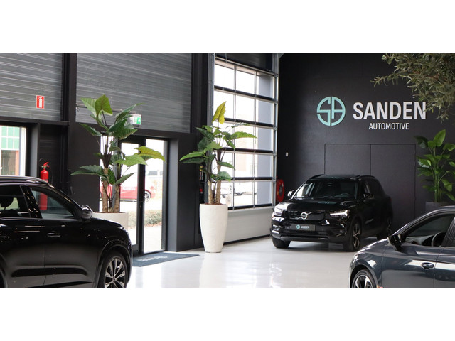 Foto 6 van Volvo V60 2.0 T6 Recharge AWD R Design Exp|Plugin|LED|Navi|Panodak|Harman Kardon|360 Camera|Head Up|