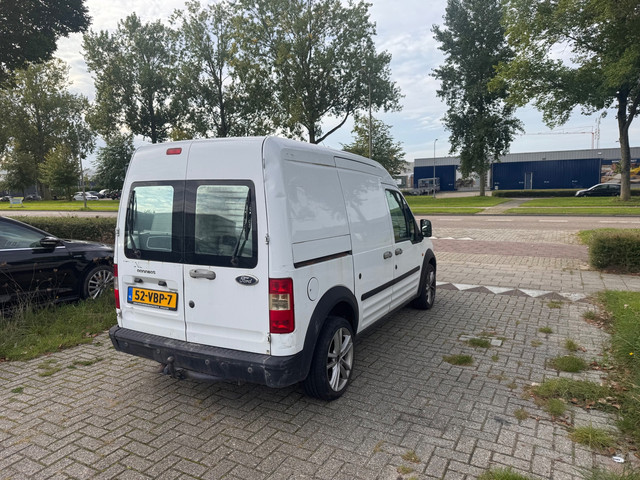 Foto 3 van Ford Transit Connect T230L 1.8 TDCi Airco.Airco