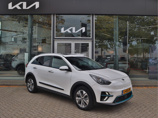 Foto 6 van Kia e-Niro DynamicPlusLine 64 kWh | Stoel-/ Stuurverwarming | Schuif-/ Kanteldak | Adaptieve Cruise