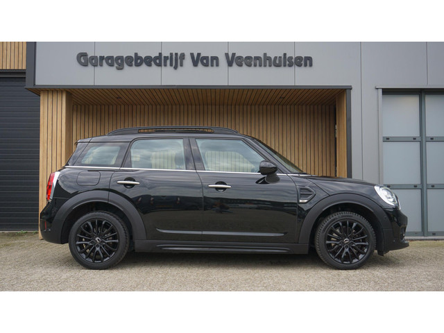 Foto 9 van MINI Countryman 1.5 136pk Cooper *Black Optik* Pano.Dak Leder H&K 17inch LM LED Navi *NL auto*