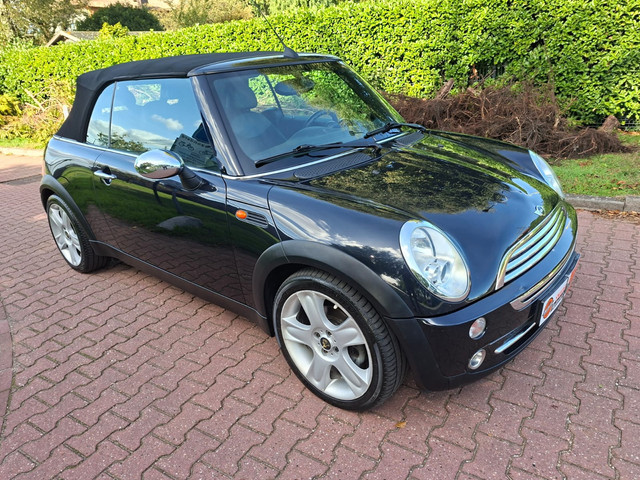 Foto 9 van Mini Cabrio 1.6 Cooper Cabrio lage KM AIRCO NWE APK!