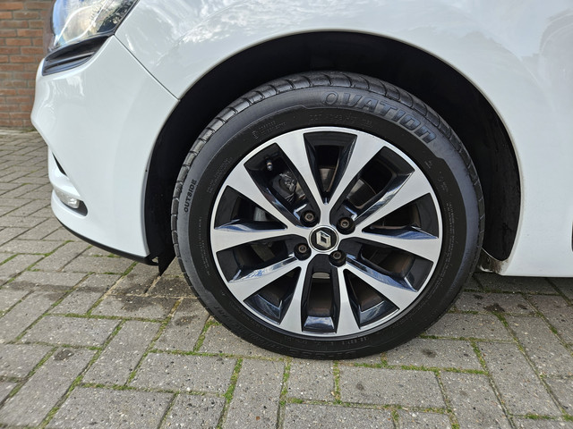 Foto 5 van Renault Clio 0.9 TCe Intens (bj 2018)