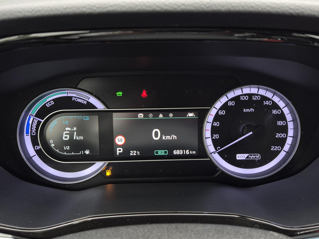 Foto 8 van Kia Niro 1.6 GDi Hybrid DynamicLine | Automaat | Trekhaak | Navigatie | Camera |