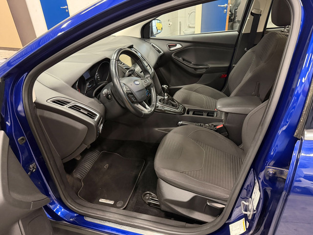 Foto 9 van Ford Focus Wagon 1.6 EcoBoost Trend Sport
