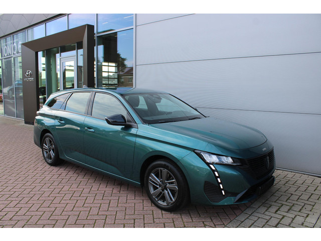 Foto 7 van Peugeot 308 SW 1.2 PureTech 130pk Active Pack Automaat Airco Navi Carplay Zeer mooi