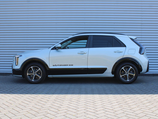 Foto 3 van Kia Niro 1.6 GDi Hybrid DynamicPlusLine | Stuur-/stoelverwarming | Schuifdak | Elek. stoelverstellin
