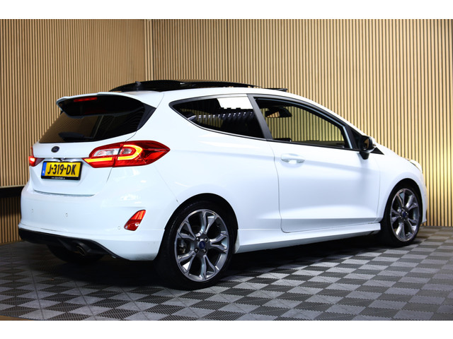 Foto 6 van Ford Fiesta 1.0 EcoBoost Titanium ST LINE SUPERSTAAT !