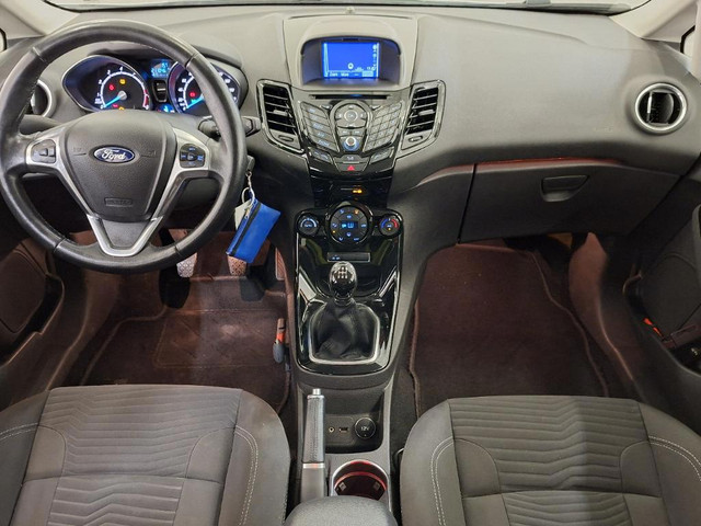 Foto 6 van Ford Fiesta 1.0 Titanium NAVI PSENSOR CRUISE 2 X SLEUTELS