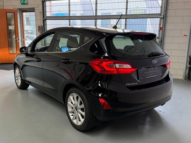 Foto 9 van Ford Fiesta 1.0 EcoBoost Titanium Camera, Navi, Airco, Cruise Control, Carplay