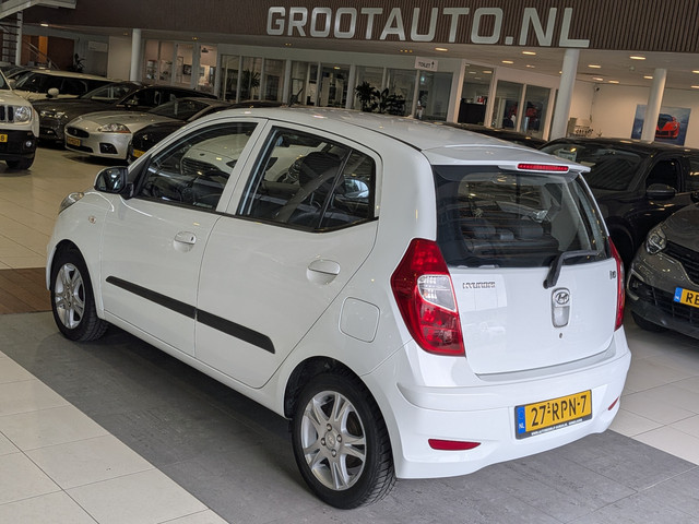 Foto 9 van Hyundai i10 1.1 i-Drive Cool Airco, Stuurbekrachtiging