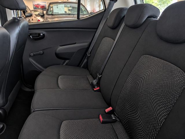 Foto 5 van Hyundai i10 1.1 i-Drive Cool Airco, Stuurbekrachtiging