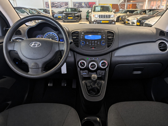 Foto 4 van Hyundai i10 1.1 i-Drive Cool Airco, Stuurbekrachtiging